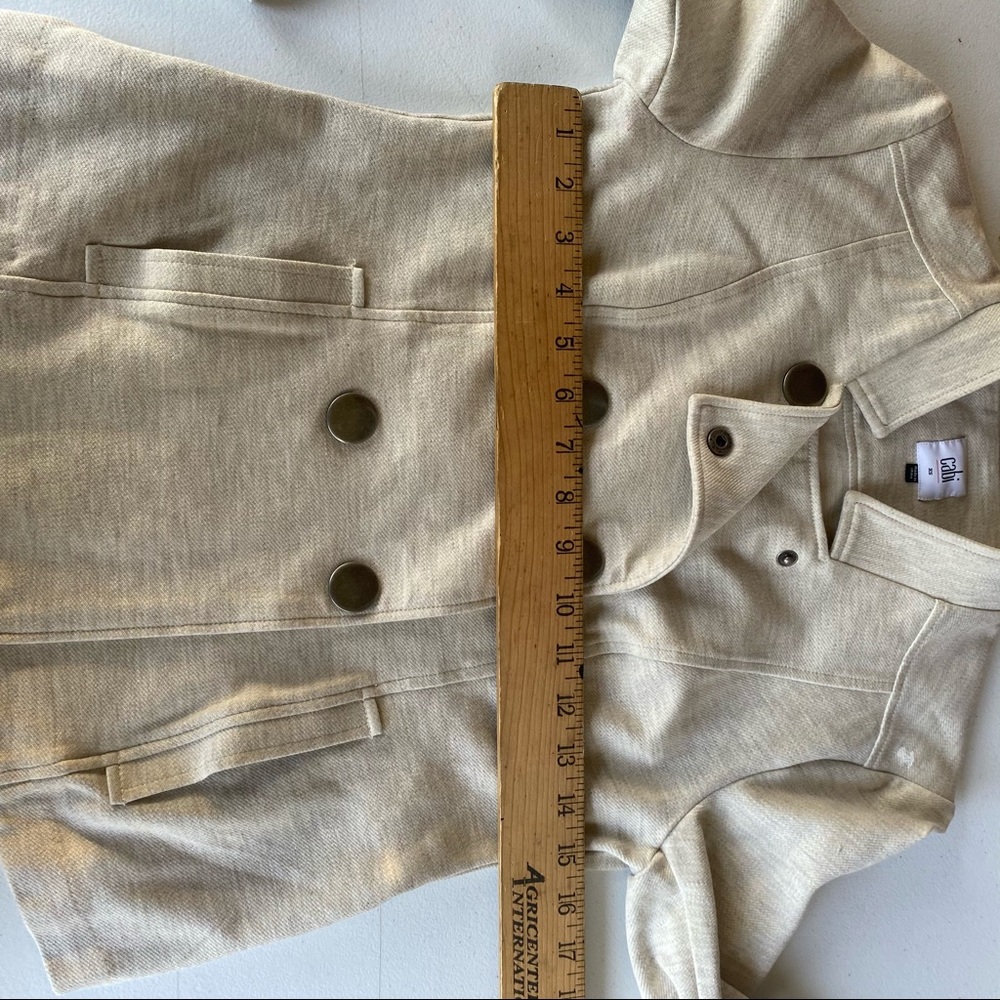 Cabi Women Size XS Cream button Blazer - Picture 6 of 10